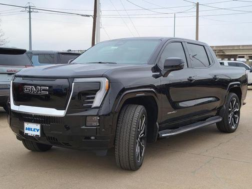 2025 GMC Sierra EV Denali