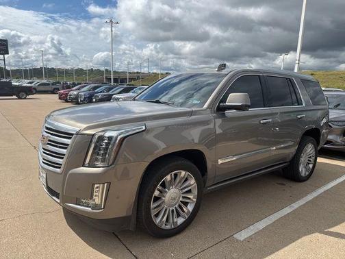 2017 Cadillac Escalade Platinum