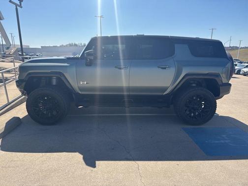 2024 GMC HUMMER EV SUV 3X