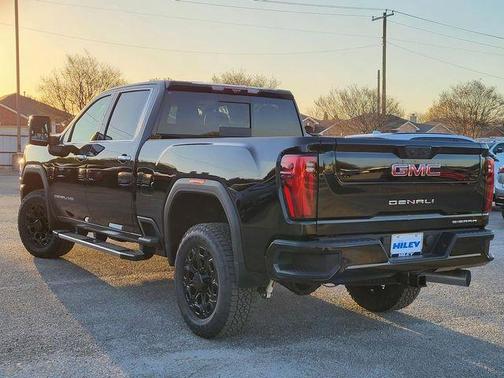 2025 GMC Sierra 2500 Denali