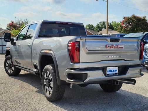 2025 GMC Sierra 2500 Denali