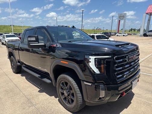 2024 GMC Sierra 2500 AT4