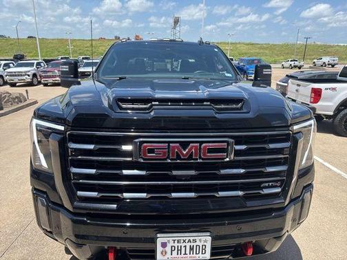 2024 GMC Sierra 2500 AT4