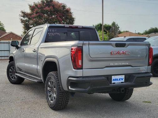 2025 GMC Sierra 1500 AT4X