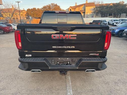 2022 GMC Sierra 1500 AT4