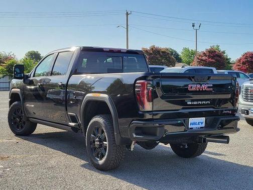2025 GMC Sierra 2500 AT4