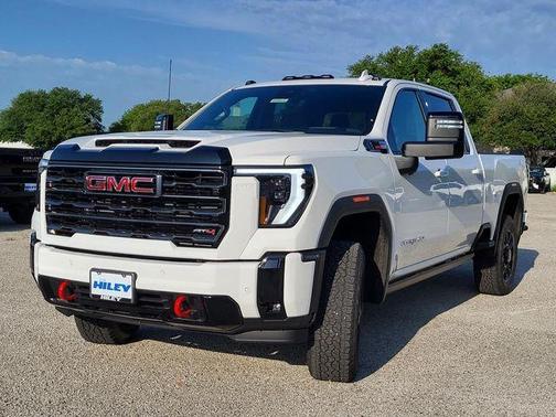 2025 GMC Sierra 2500 AT4