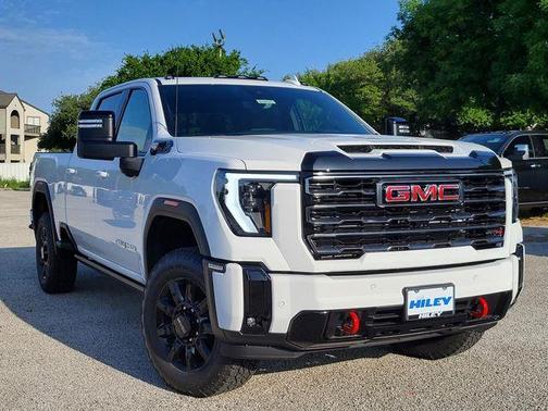 2025 GMC Sierra 2500 AT4