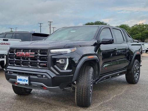 2025 GMC Canyon AT4