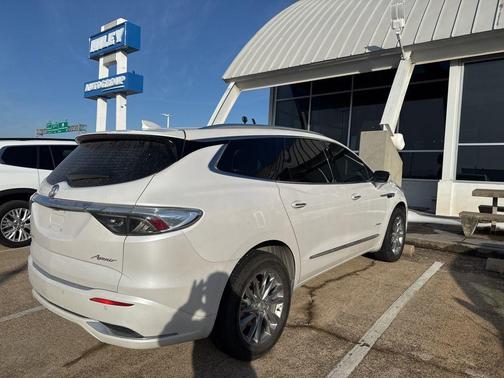 2023 Buick Enclave Avenir