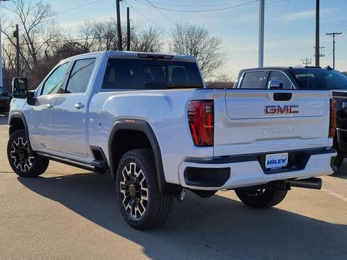 2025 GMC Sierra 2500 Denali
