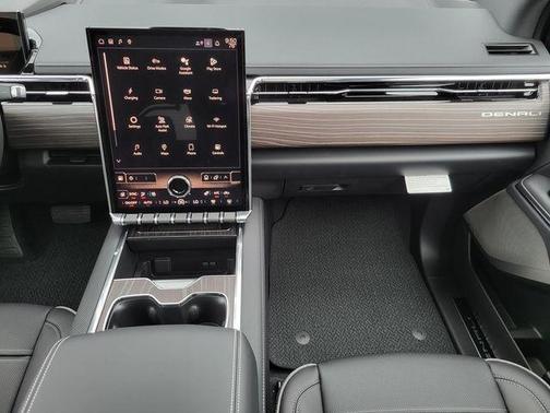 2025 GMC Sierra EV Denali