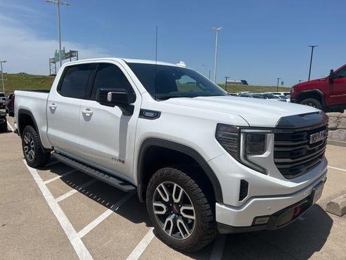 2024 GMC Sierra 1500 AT4