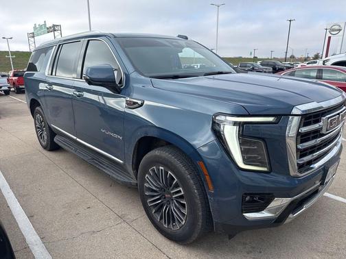 2025 GMC Yukon XL Elevation