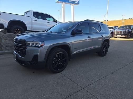 2022 GMC Acadia SLT