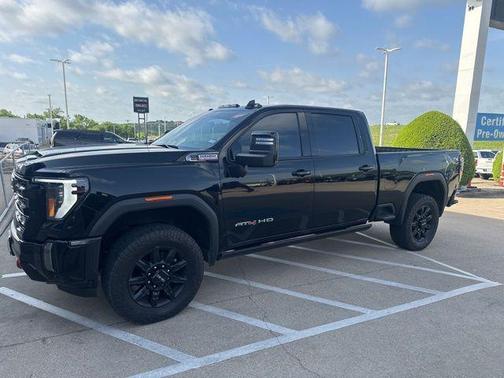 2024 GMC Sierra 2500 AT4