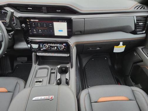 2025 GMC Sierra 2500 AT4
