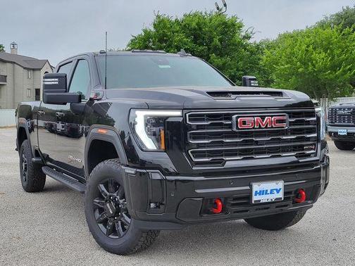 2025 GMC Sierra 2500 AT4