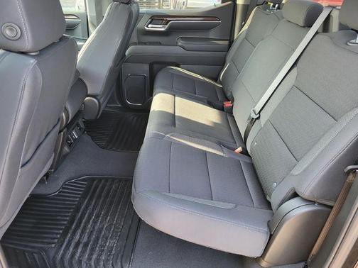 2025 GMC Sierra 1500 SLE