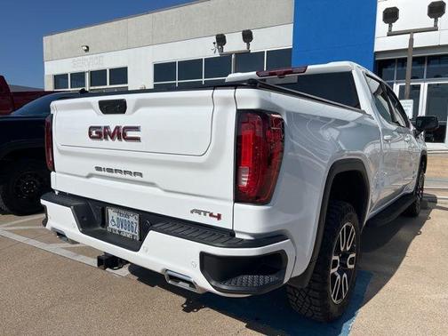 2024 GMC Sierra 1500 AT4