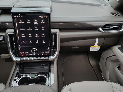2025 GMC Yukon XL Elevation
