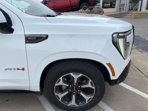 2025 GMC Yukon AT4 Ultimate