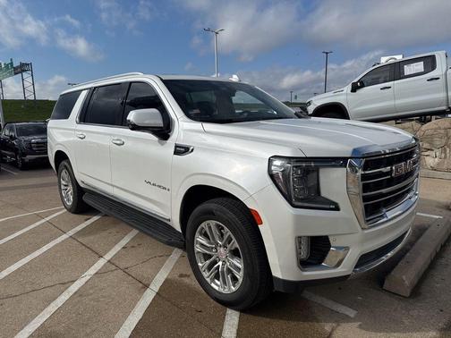 2022 GMC Yukon XL SLT
