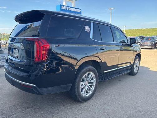 2022 GMC Yukon SLT