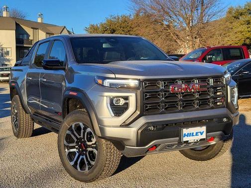 2025 GMC Canyon AT4
