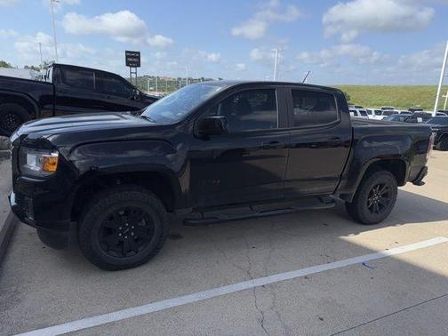 2022 GMC Canyon AT4 w/Leather
