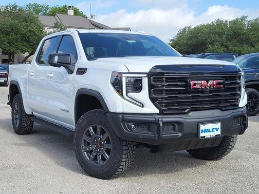 2025 GMC Sierra 1500 AT4X