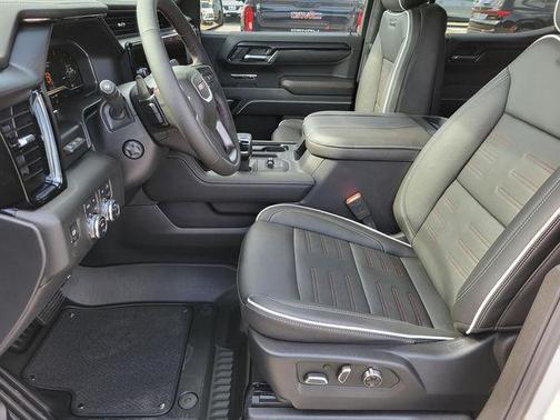 2025 GMC Sierra 1500 AT4X