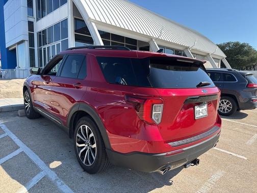 2022 Ford Explorer ST-Line