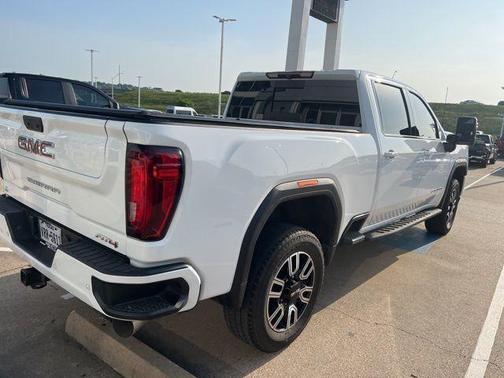 2022 GMC Sierra 2500 AT4