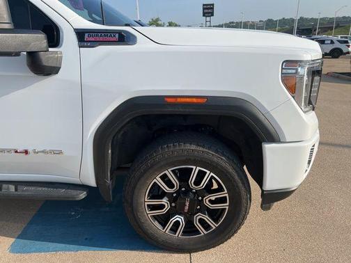 2022 GMC Sierra 2500 AT4