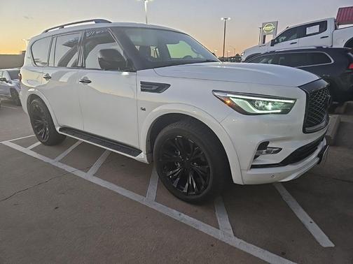 2019 INFINITI QX80 Luxe