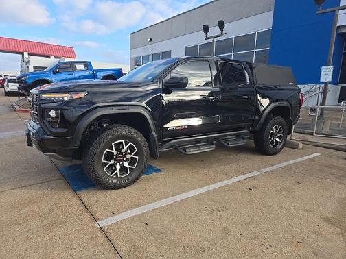 2023 GMC Canyon AT4X