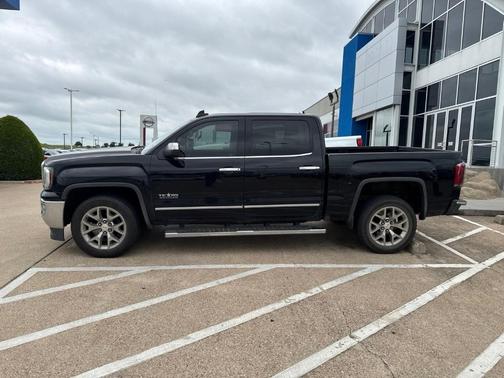 Onyx Black 2018 GMC Sierra 1500 SLT