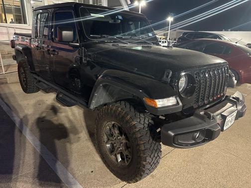 2022 Jeep Gladiator Sport