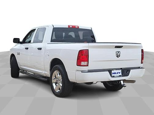 Bright Silver Clearcoat Metallic 2018 RAM 1500 Express