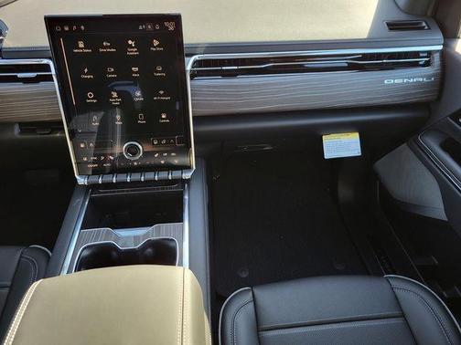 2025 GMC Sierra EV Denali