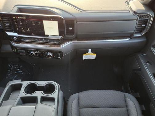 2025 GMC Sierra 1500 SLE