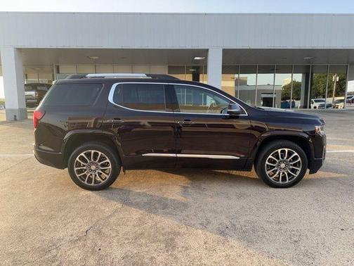 2021 GMC Acadia Denali
