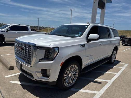 2023 GMC Yukon XL Denali