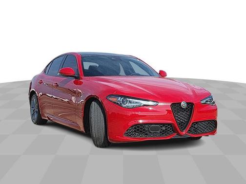 2023 Alfa Romeo Giulia Base