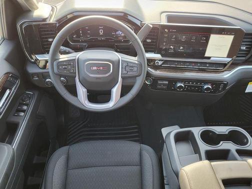 2025 GMC Sierra 1500 SLE