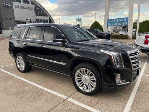 Photo 2 of 7 of 2016 Cadillac Escalade Platinum