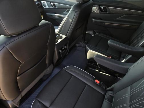 Ebony Twilight Metallic 2026 Buick Enclave Avenir