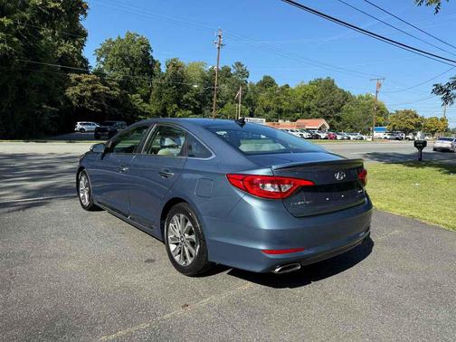 Nouveau Blue 2016 Hyundai SONATA Sport