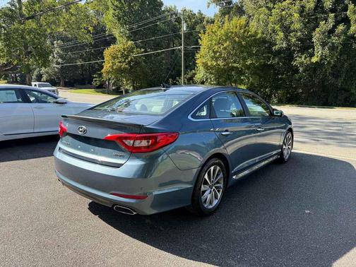 Nouveau Blue 2016 Hyundai SONATA Sport
